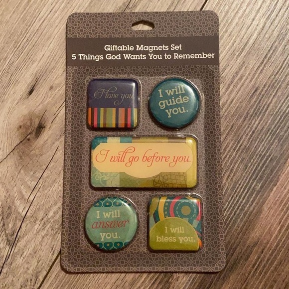 Magnet Set - Picture 1 of 1